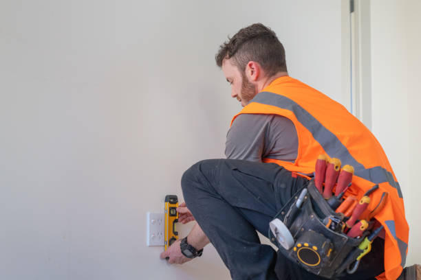Best Circuit Breaker Repair  in East Los Angeles, CA